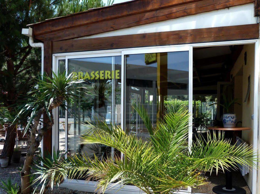 Logis Hotel- Hotel Restaurant Le Rialto Le Sequestre Exterior foto